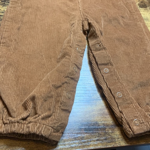 ‘CARTER’s’ BROWN CORDUROY ONESIE!! - Picture 3 of 5